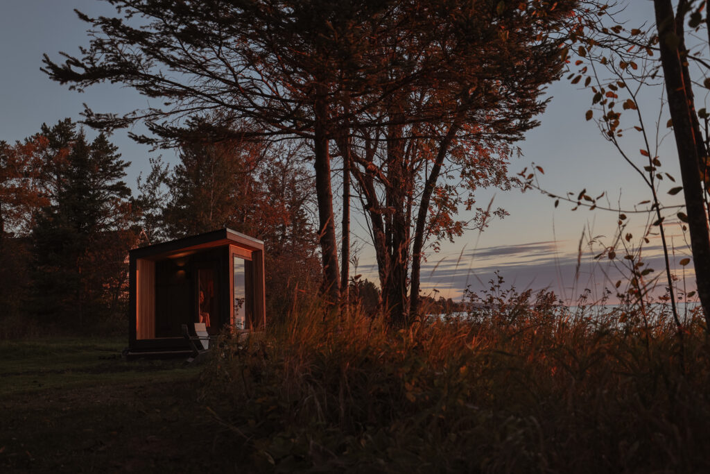 Why Sauna Belongs Outdoors: How Environment, Contrast, and Nature Shape the Sauna Experience